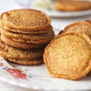 Cornmeal Griddle Cakes | Leite's Culinaria