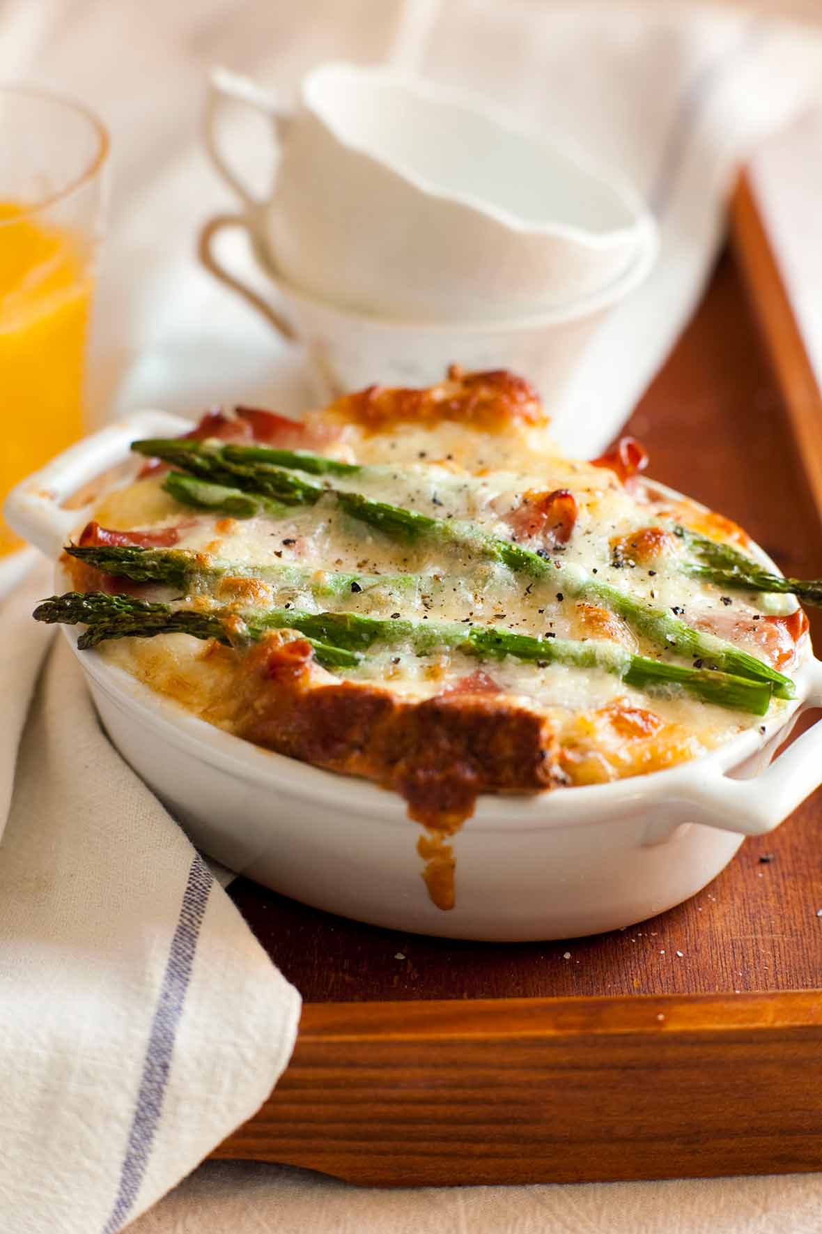 https://leitesculinaria.com/wp-content/uploads/2012/03/egg-cheese-strata.jpg