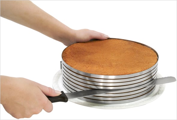 Layer Cake Slicing Kit from Frieling Fresh Solutions