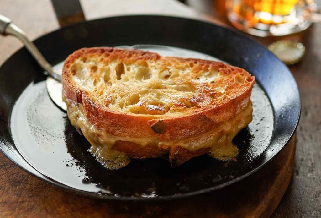 Cheese-Crusted Grilled Cheese | Leite's Culinaria