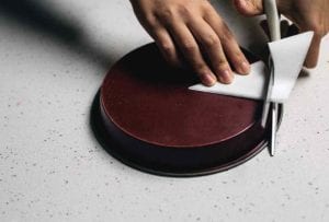 How to Line a Cake Pan 6