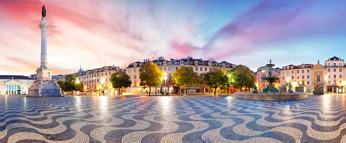 A view of Rossio at sunset.