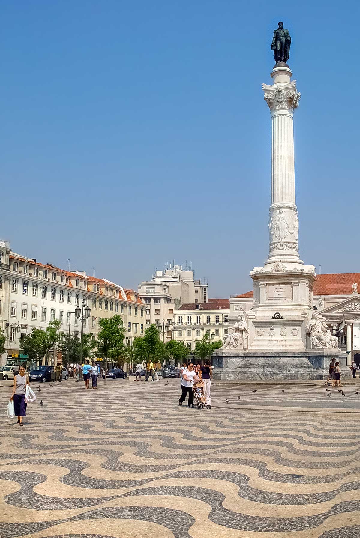 Rossio square during the day.