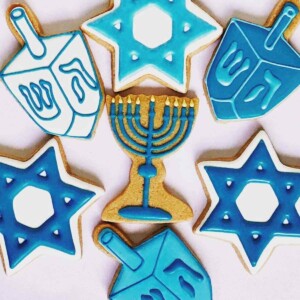 Hanukkah Cookie Cutters showing frosted cookies.