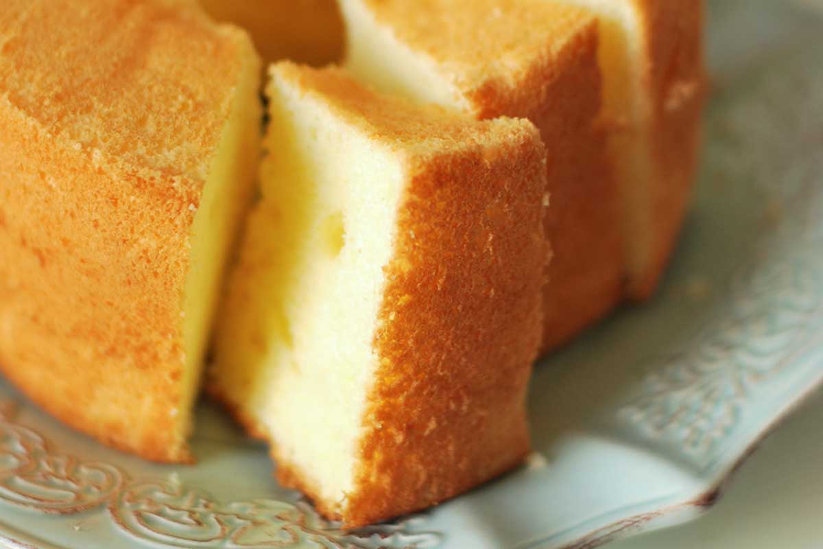 Chiffon Cake With Lemon Icing Recipe Leites Culinaria 1840