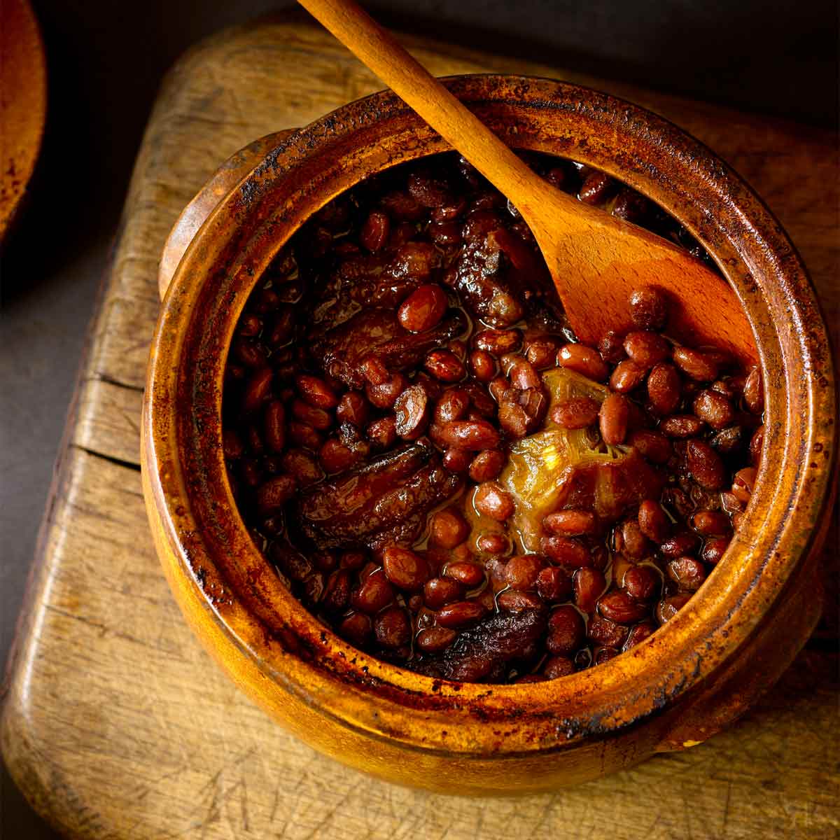 Slow Cooker Baked Beans - The Magical Slow Cooker