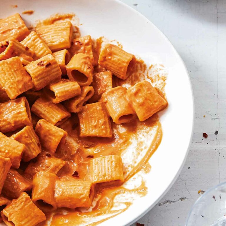 Rigatoni with Vegan Vodka Sauce – Leite's Culinaria