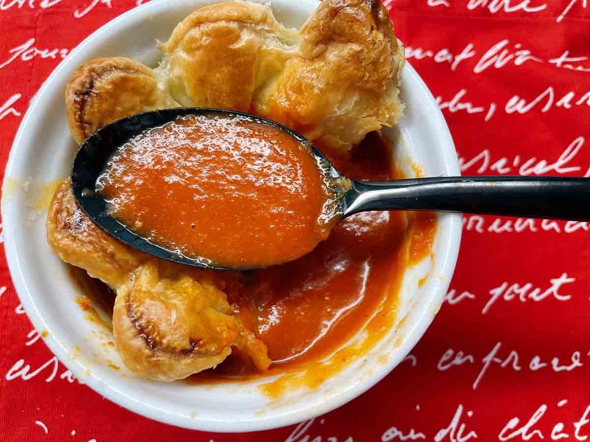Clove Infused Tomato Soup Puffy Lids-Ilda
