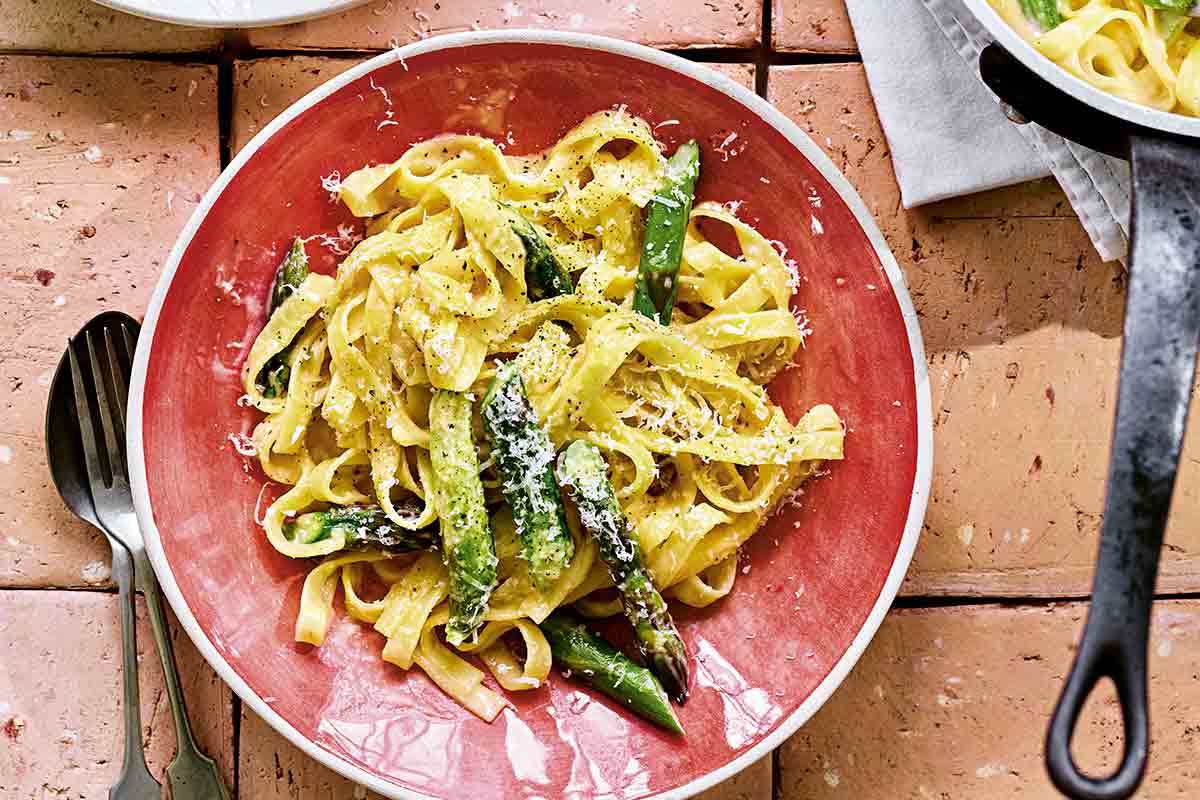 Creamy Asparagus Pasta – Leite's Culinaria
