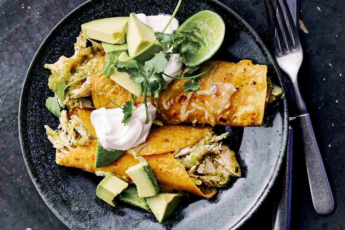 Chicken Enchilada with Green Sauce - Leite's Culinaria