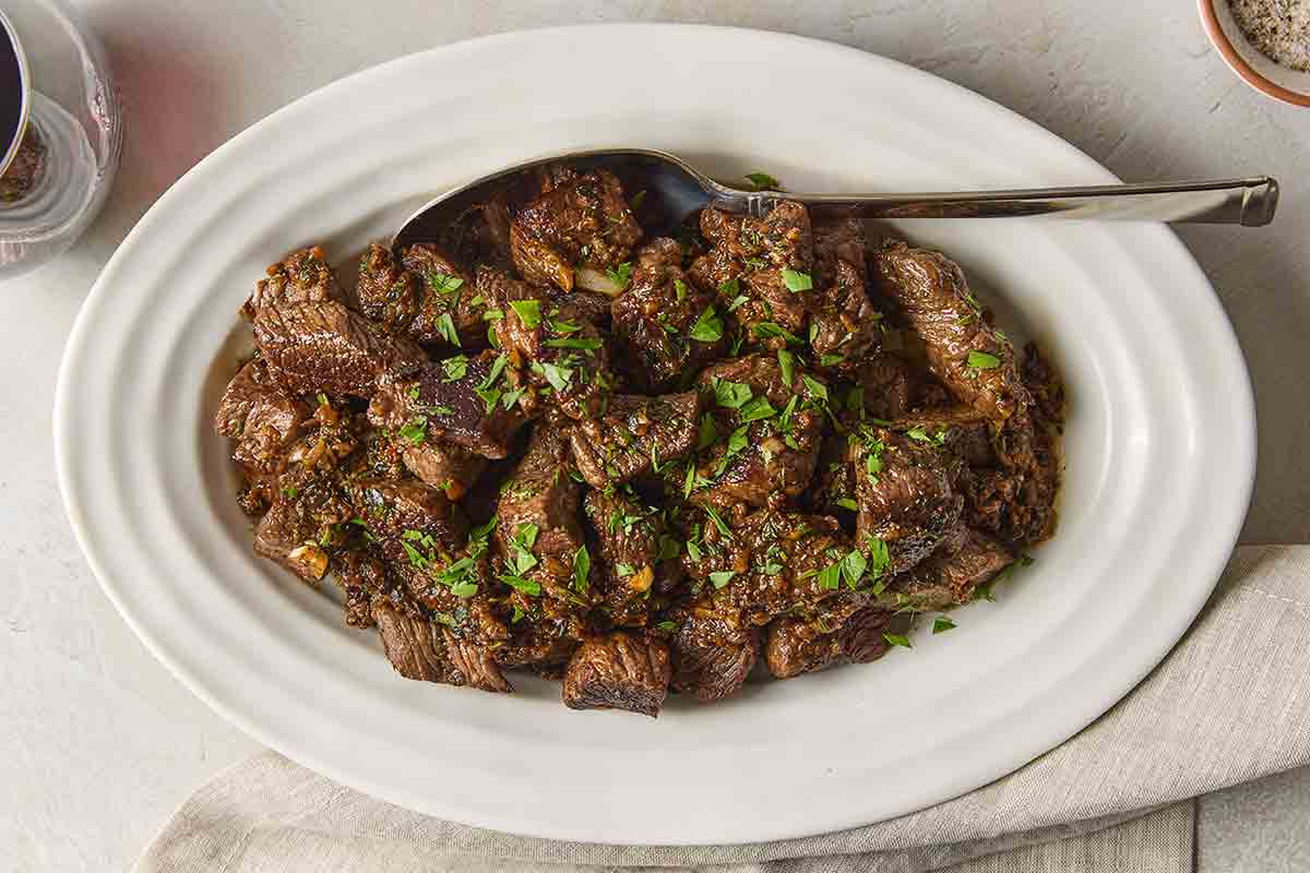 Garlic Butter Steak Bites – Leite's Culinaria