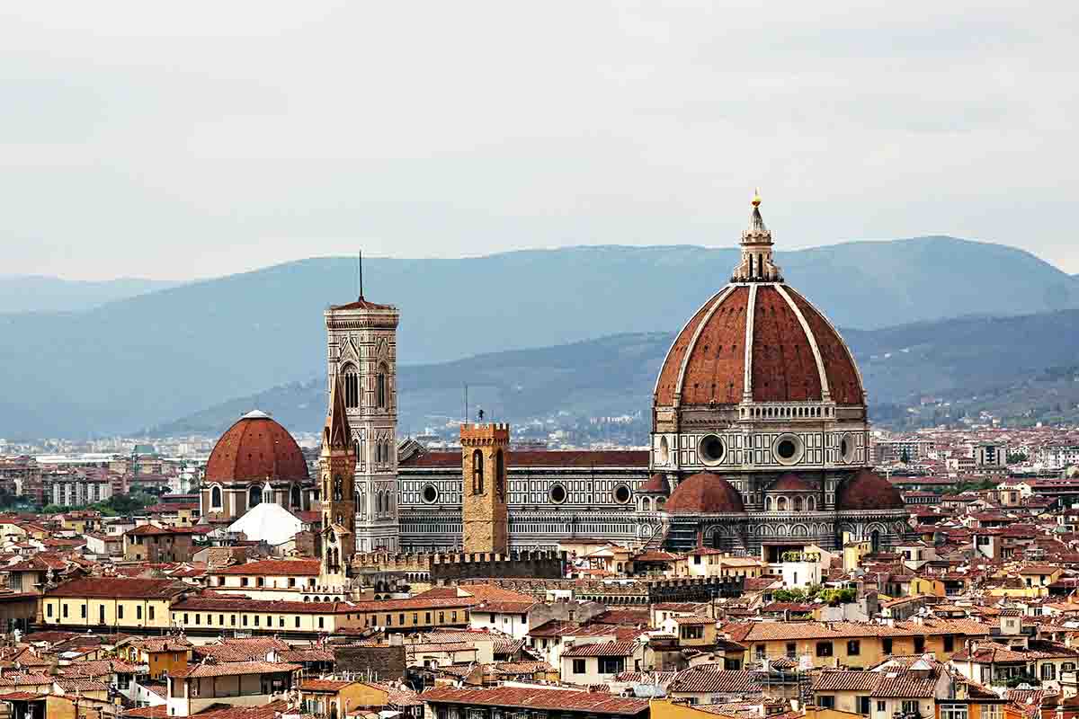 A landscape of the city of Florence, Italy, with the Duomo in the center.