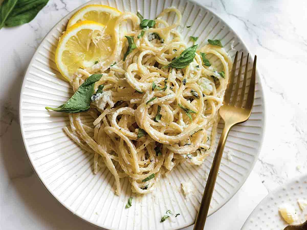 Jessie James Decker's Lemon Basil Pasta – Leite's Culinaria