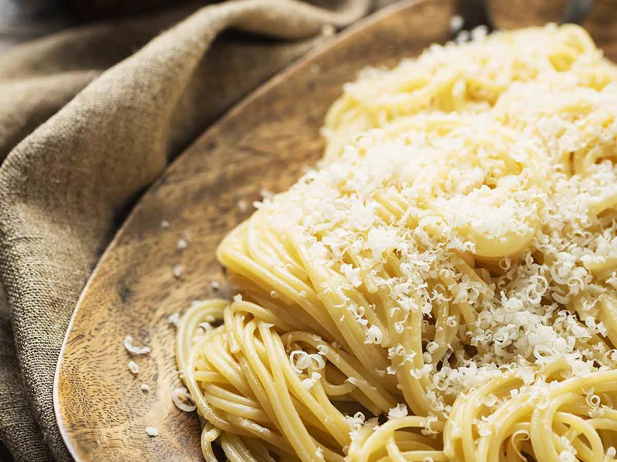 Pasta with Butter and Parmesan – Leite's Culinaria