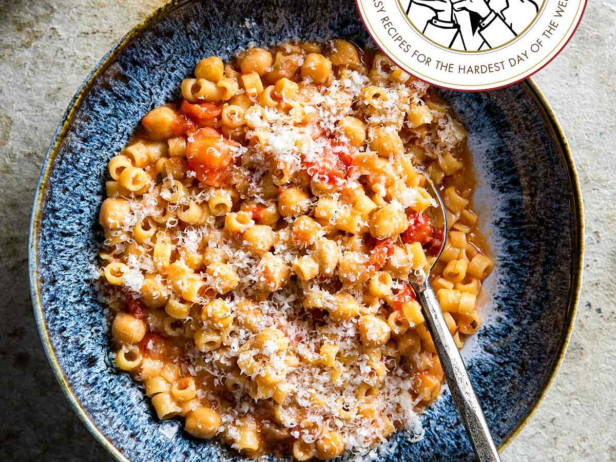 Pasta with Chickpeas and Tomatoes